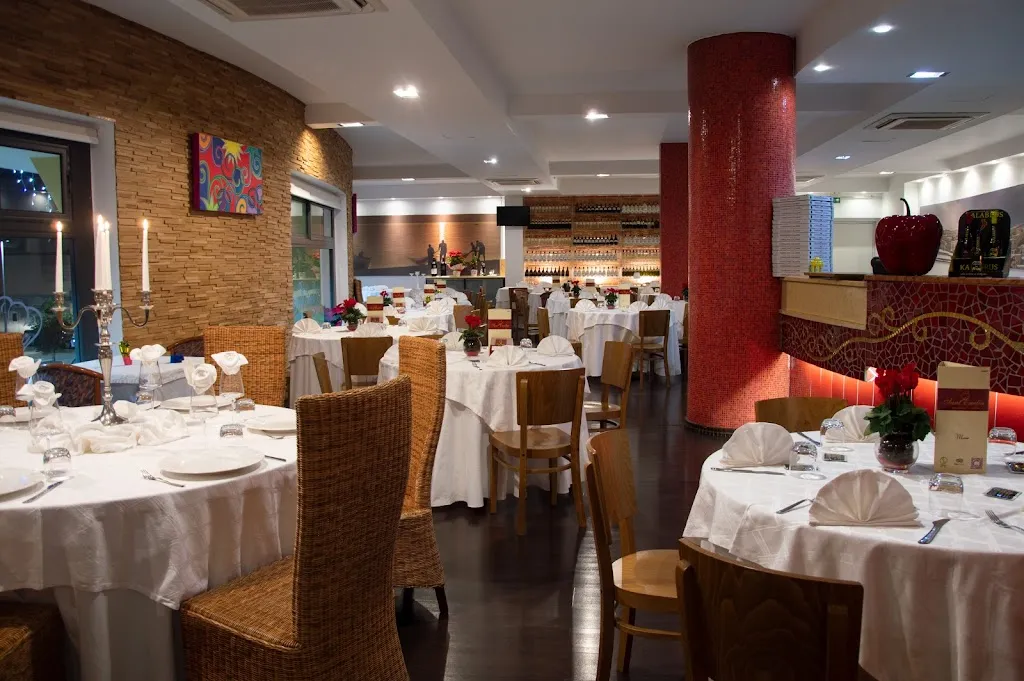 Sant'Emilia Ristorante Pizzeria restaurant in Corigliano Scalo