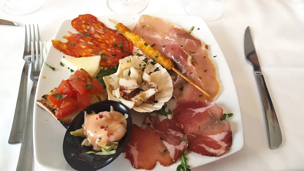 Il Girasole Trattoria Pizzeria di Gilberti Franca Pietro & C_Corigliano Scalo_slider_image_3