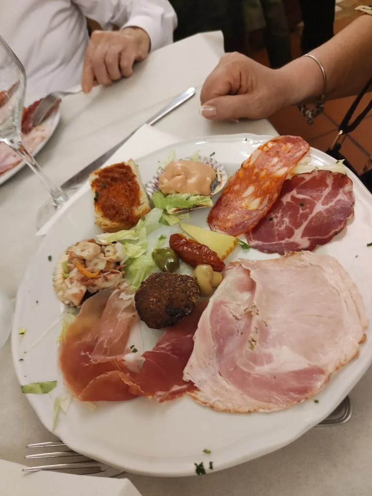 Giulia_Pizzeria - Trattoria GNAM GNAM_Corigliano Scalo_review