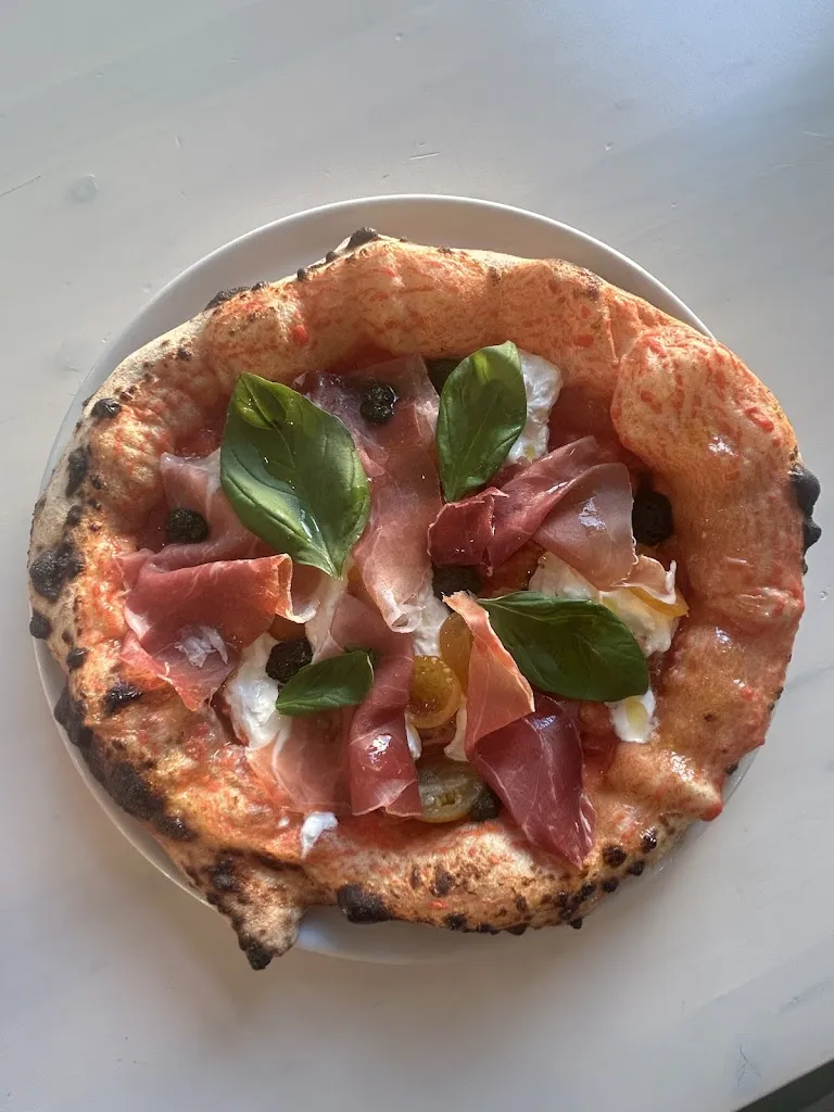 LIEVIT’AMO DI MATTIA MANFREDI_Corigliano Scalo_slider_image_3