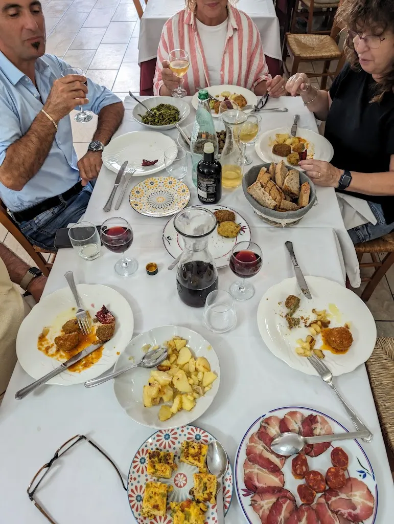 Luigi Alfio Garozzo_TRATTORIA LA CANTINA, da Patrizia dal 1969_Corigliano Calabro_review