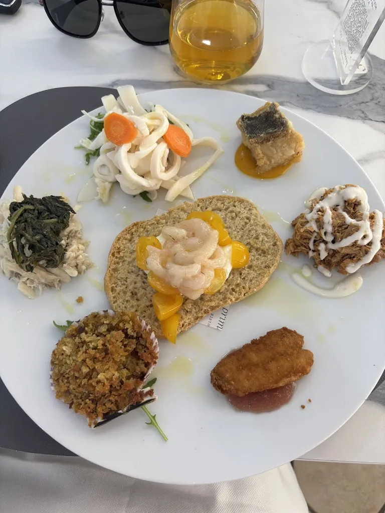 Amy L_PRIMAOPOI Ristorante & Pizza_Cropani Marina_review