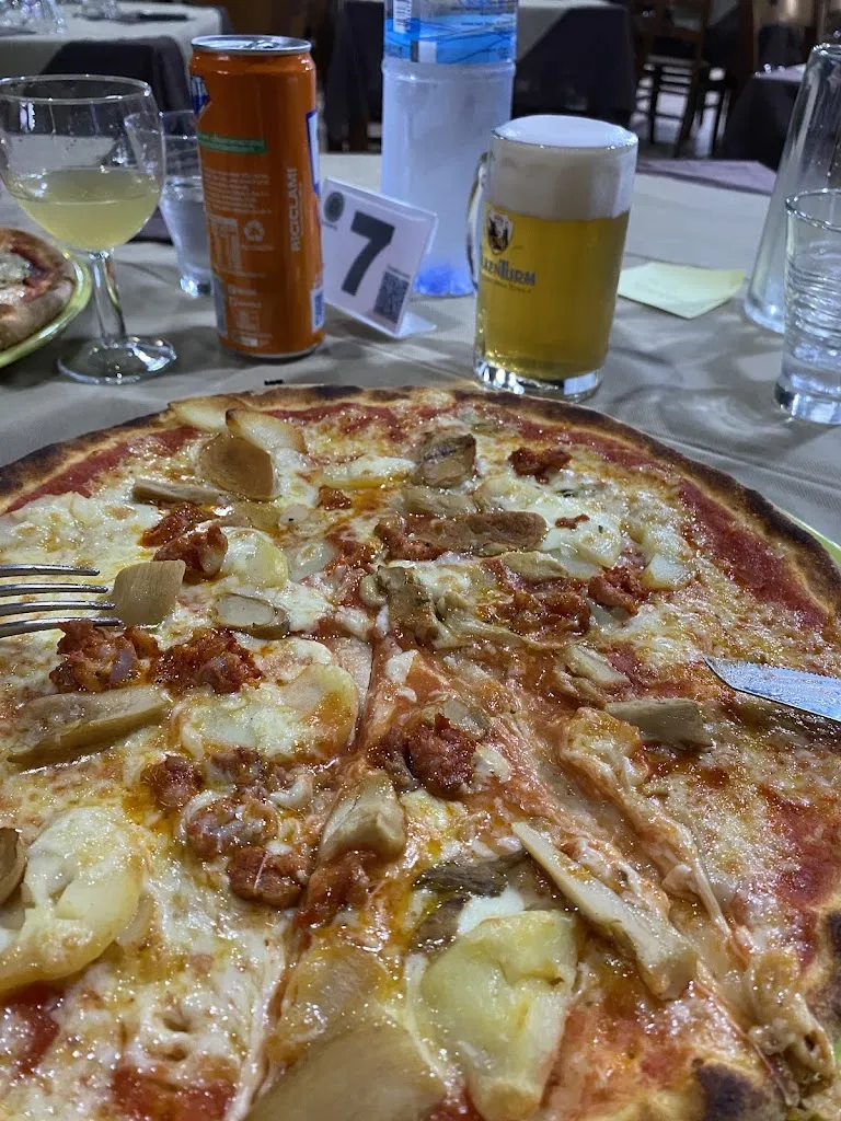 Leonardo Scorrano_Ristorante Trattoria Pizzeria Fontana Vecchia_Cropani Marina_review