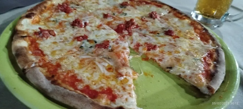 Ristorante Trattoria Pizzeria Fontana Vecchia_Cropani Marina_slider_image_3