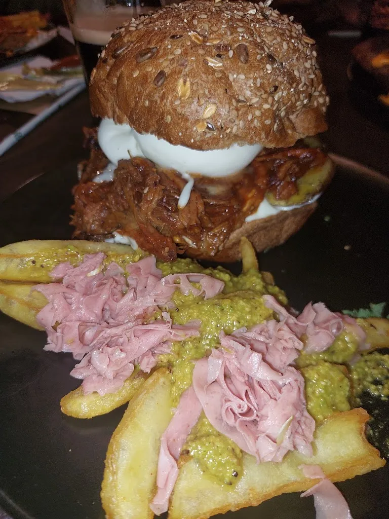 Menu_Thomson pub_Cropani Marina_image_5