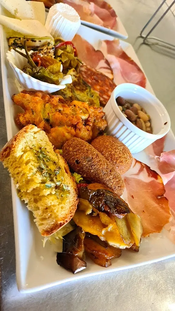 El Papero_Cropani Marina_slider_image_3