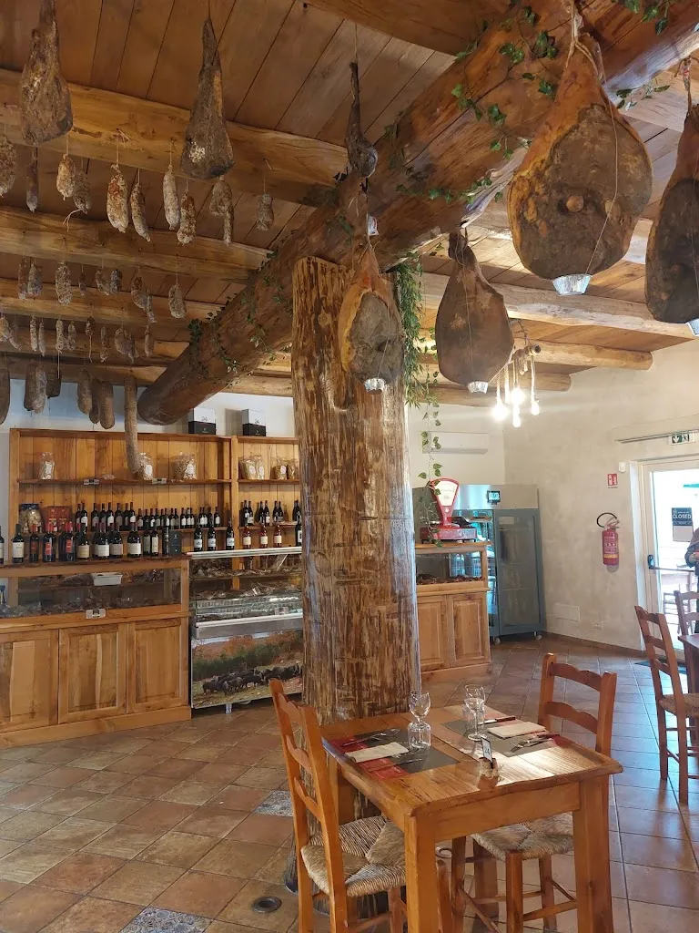 Agriturismo mollo_Fagnano Castello_slider_image_1