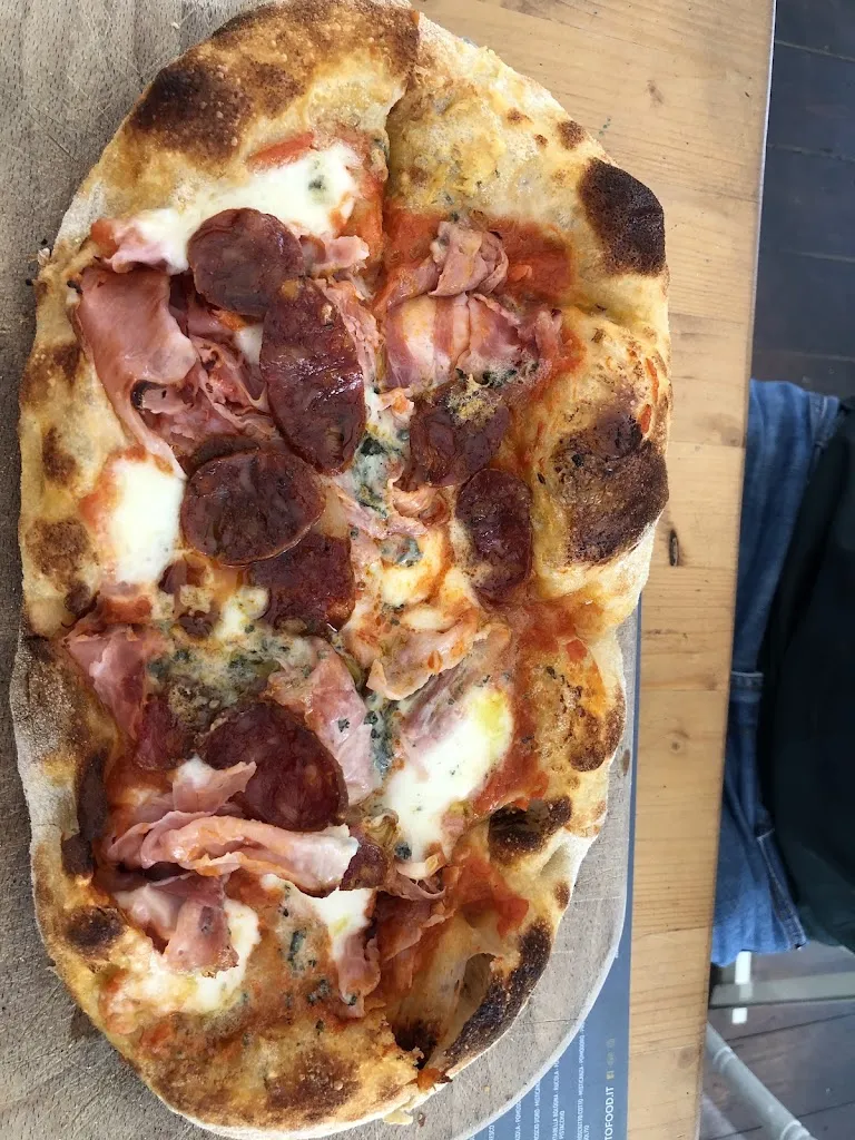 Anto nella_L'insolito_Crotone_review