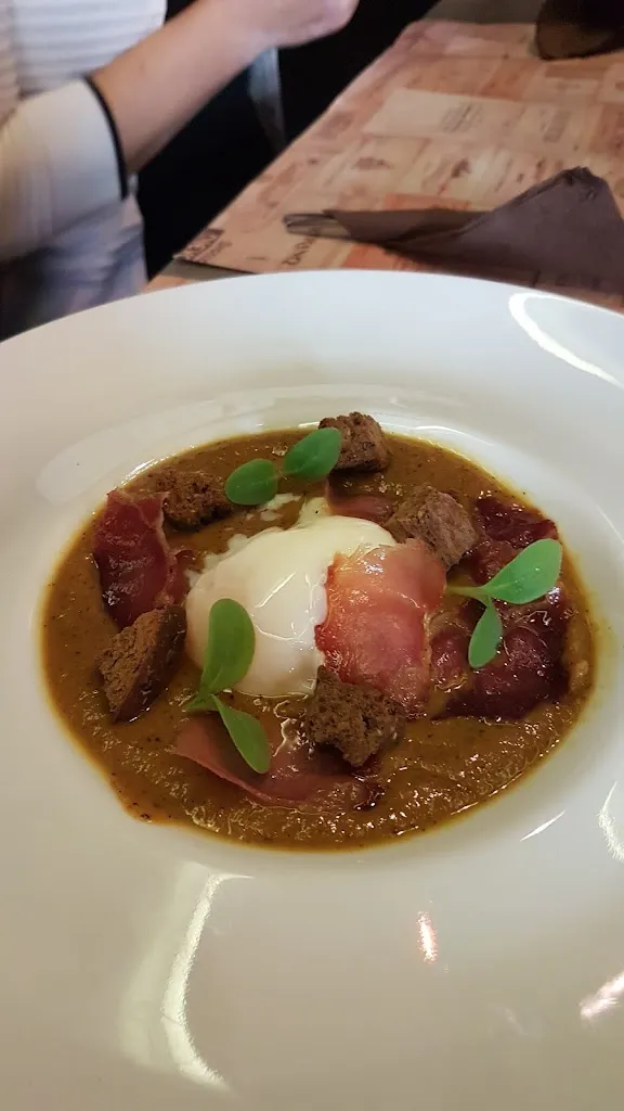 Joseph_Crotone_slider_image_3