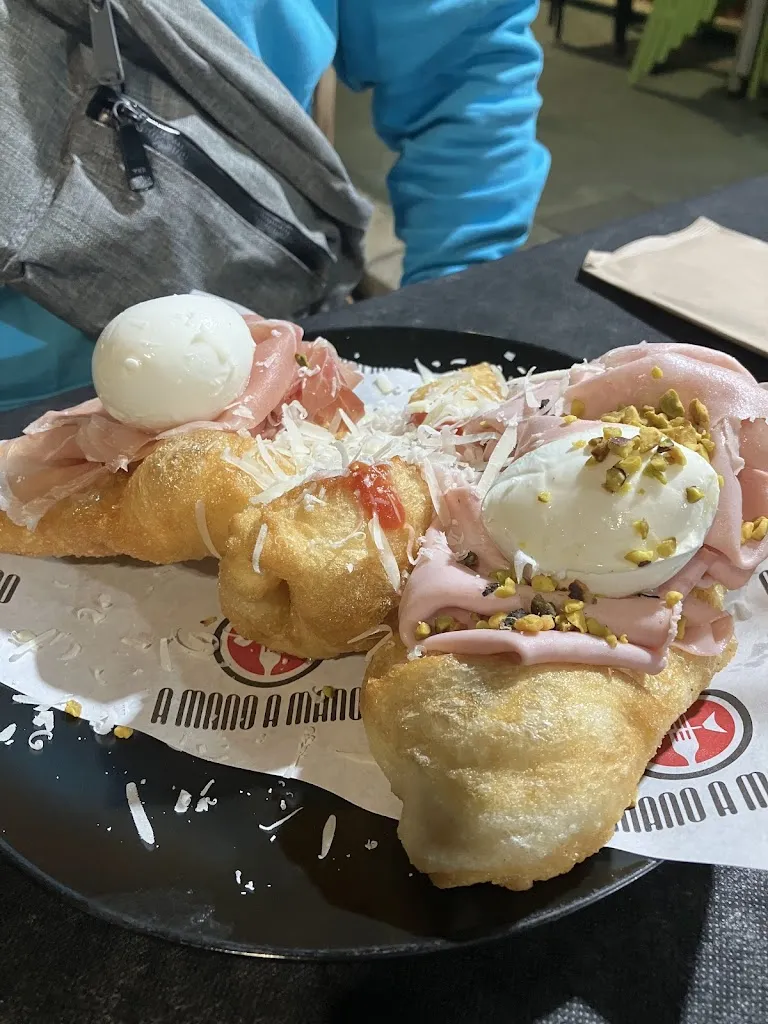 Beatrice Likadzijauskiene_A Mano A Mano_Crotone_review