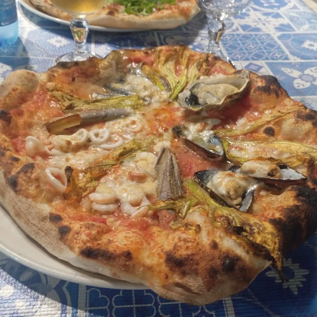 Pizzeria la Gola_Crotone_slider_image_3