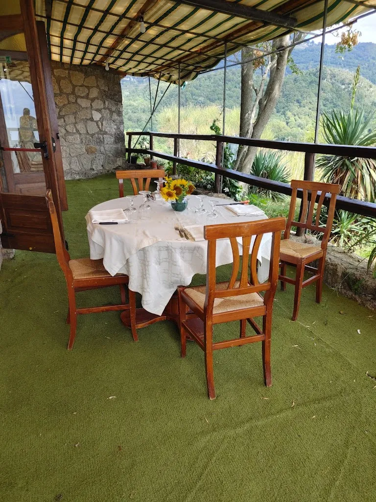 Laurie Schild_Ristorante Pizzeria Skanderberg_Falconara Albanese_review