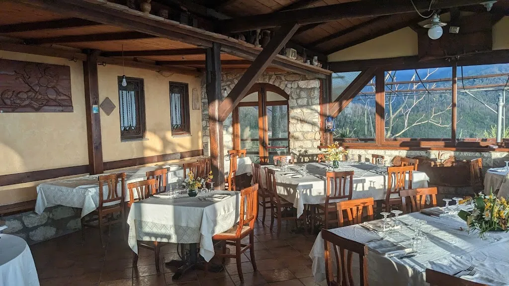 Ristorante Pizzeria Skanderberg_Falconara Albanese_slider_image_1