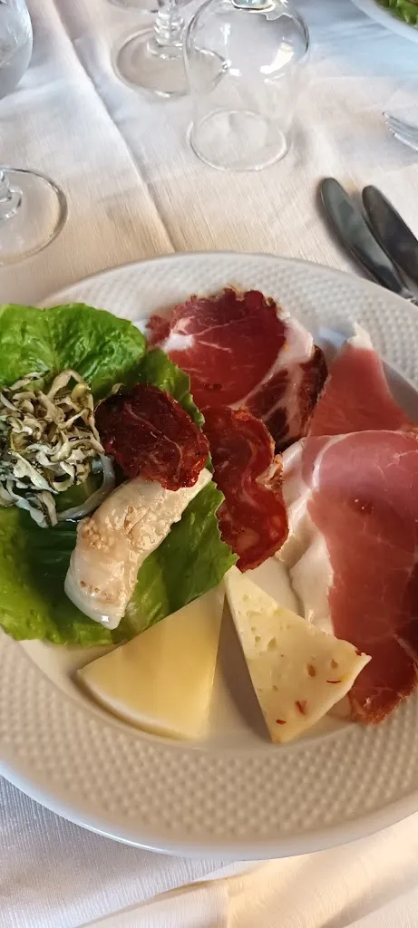 Ristorante Pizzeria Skanderberg_Falconara Albanese_slider_image_2