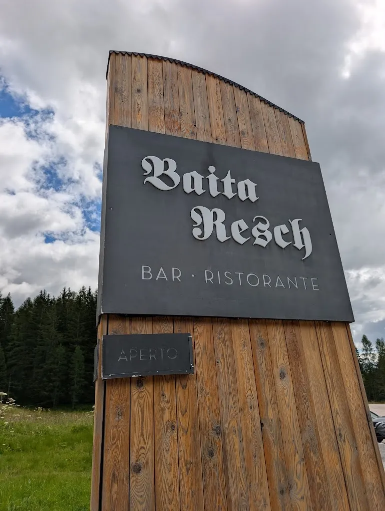 Marie Wise-Miu_Baita Resch_Cortino_review