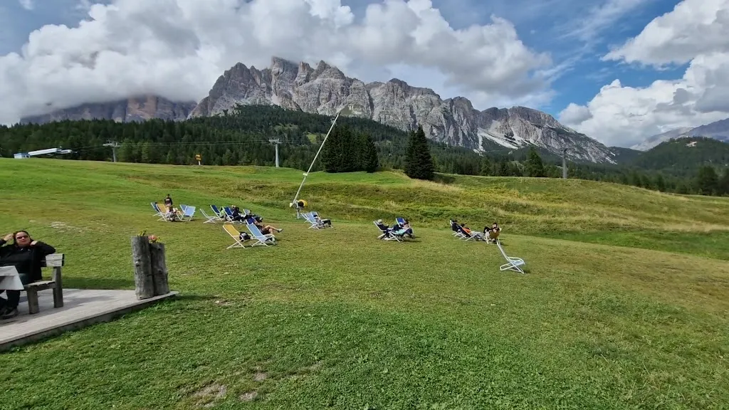 Baita Resch_Cortino_slider_image_2