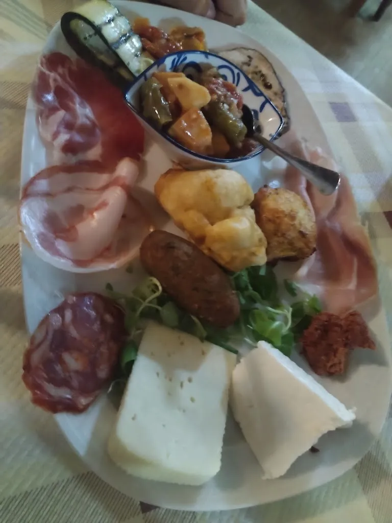 Ristorante - Albergo L'Uliveto_Drapia_slider_image_3