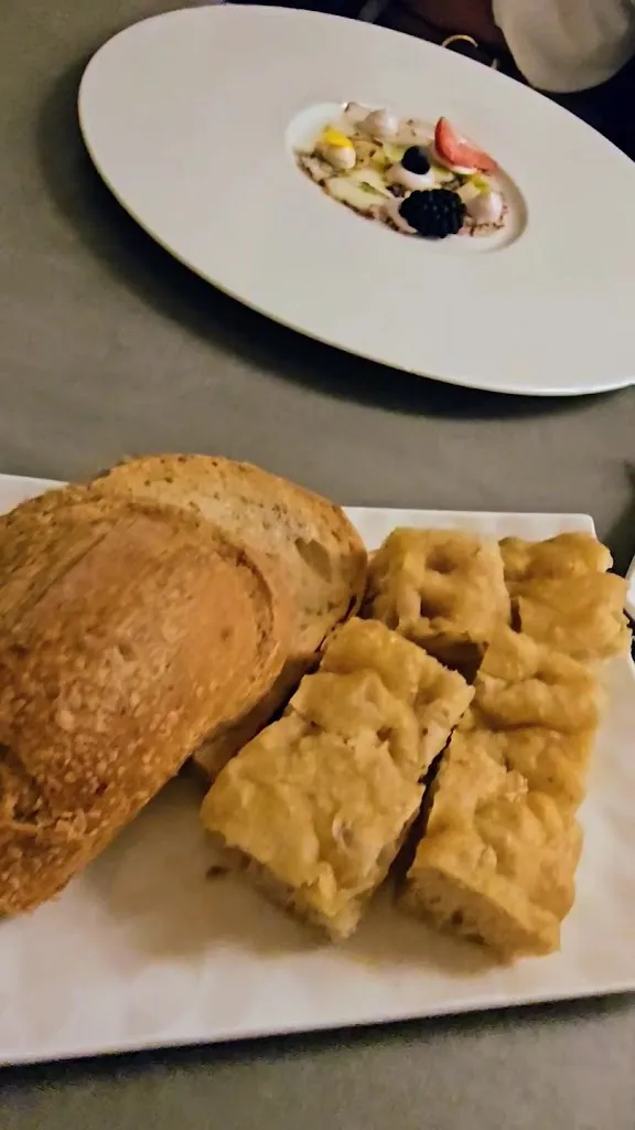 Deodato Lounge Bistrot_Drapia_slider_image_2