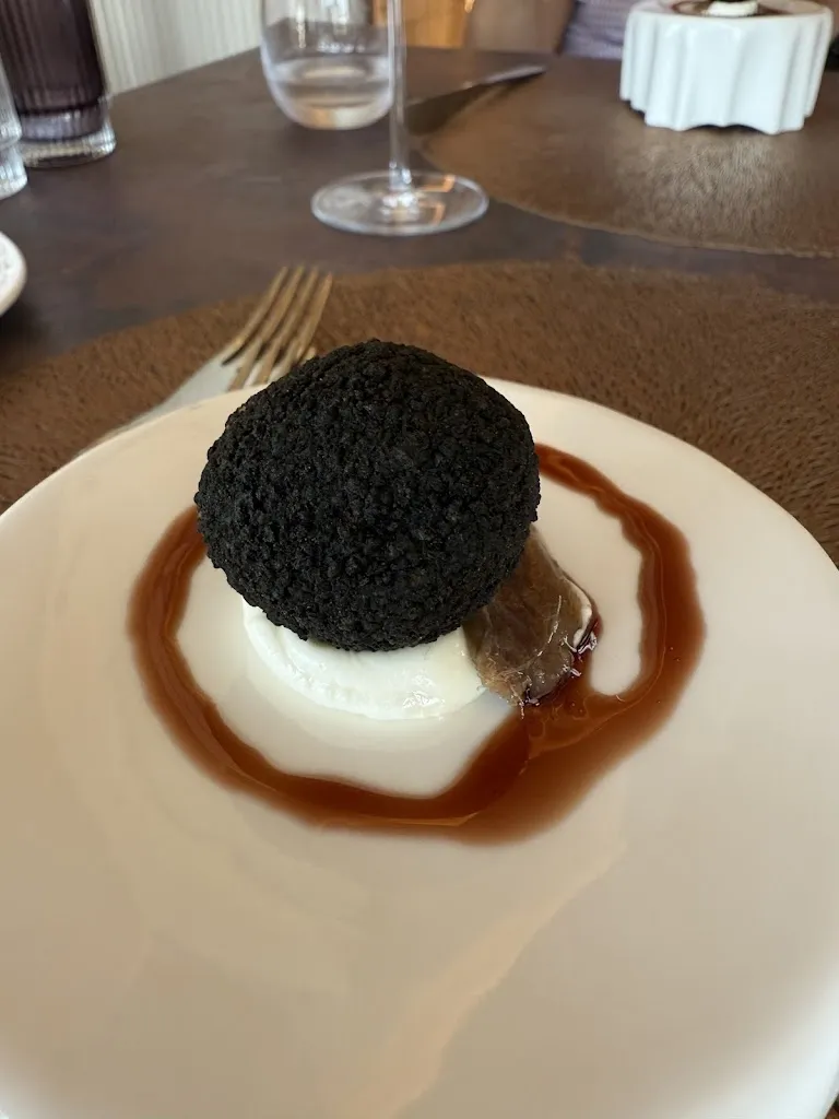 Sharon Sng_Molo17 | La cantina con cucina - Cucina mediterranea moderna_Drapia_review