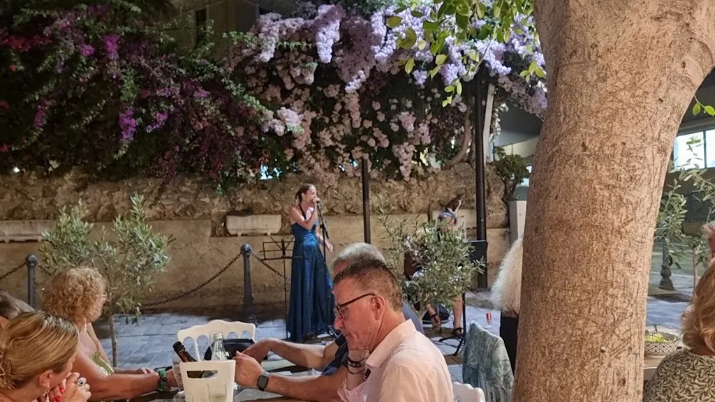 Quei Bravi Ragazzi_Drapia_slider_image_2