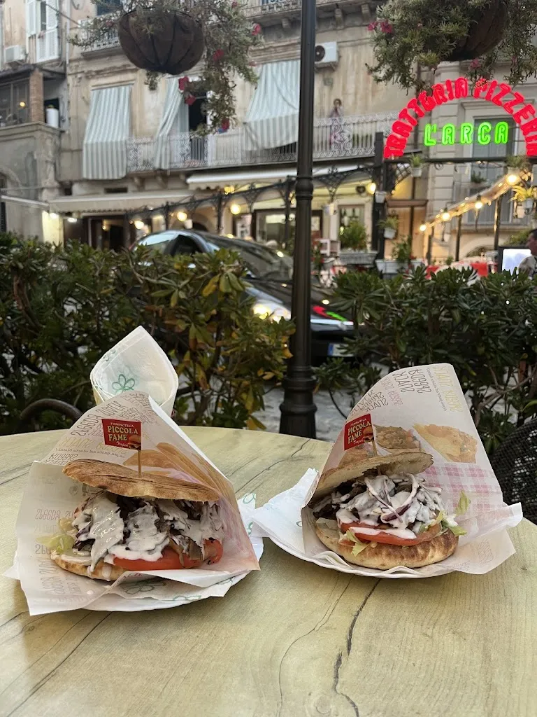 Paula Pabedinskas_Piccola Fame_Drapia_review