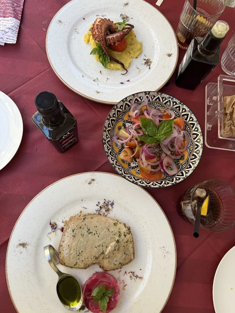 Johannah Harmer_ALBIN’S RESTAURANT_Drapia_recensione