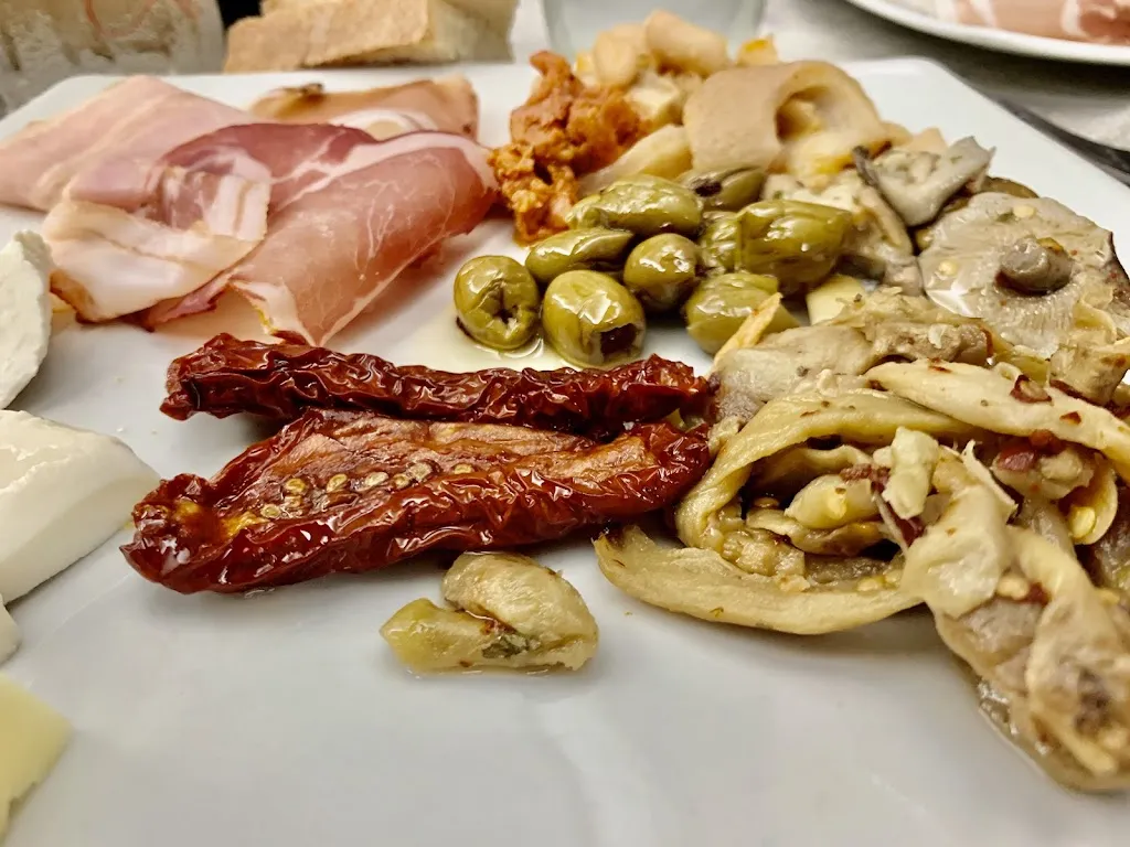 Ristorante Tirene_Falerna_slider_image_3