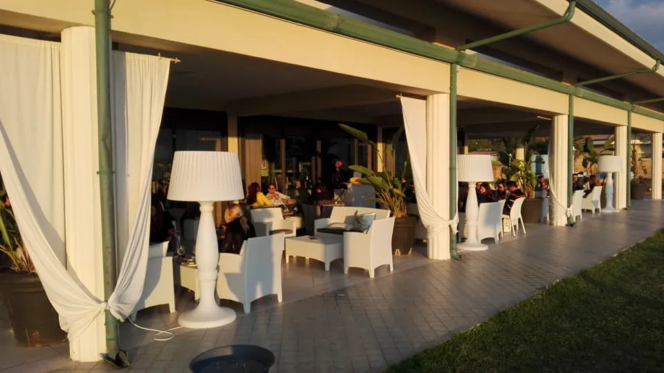 PAPAGAYO restaurant in Falerna