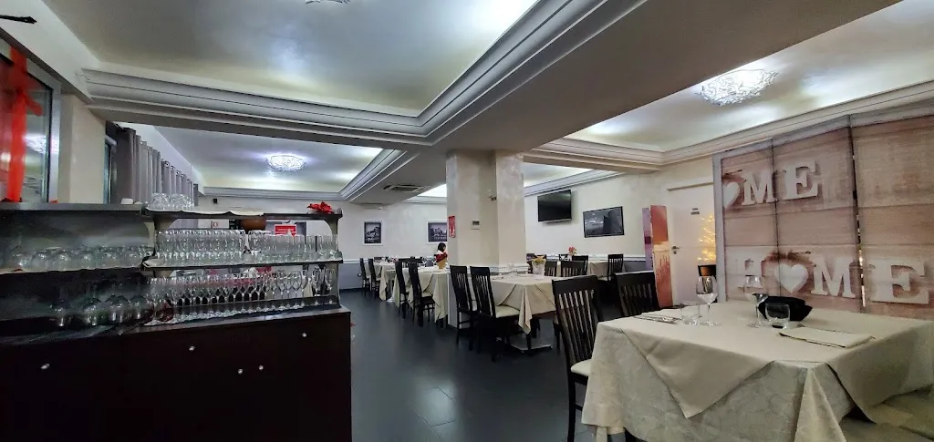 Il Galileo restaurant in Falerna