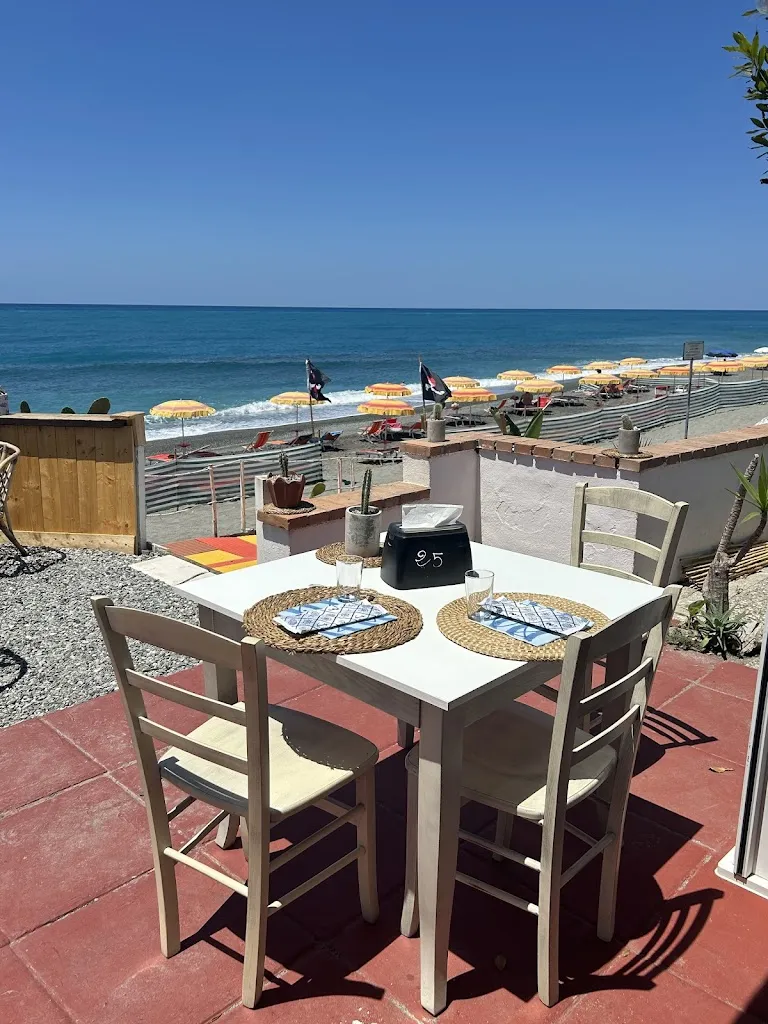 Il Pirata di Floro Roberto restaurant in Falerna