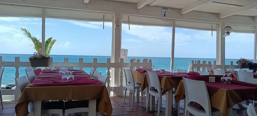 Ristorante pizzeria Charly 2 restaurant in Falerna