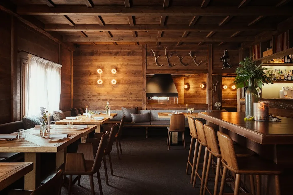 Baita Piè Tofana restaurant in Cortino