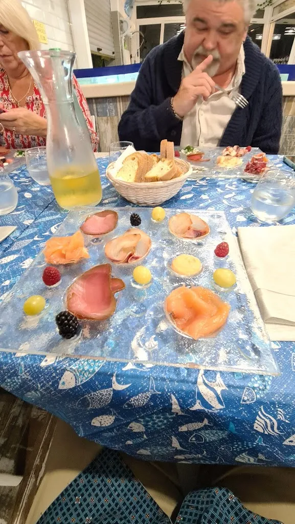 colin bicket_Marevivo La Pescheria Bistrot di Mare_Falerna_review