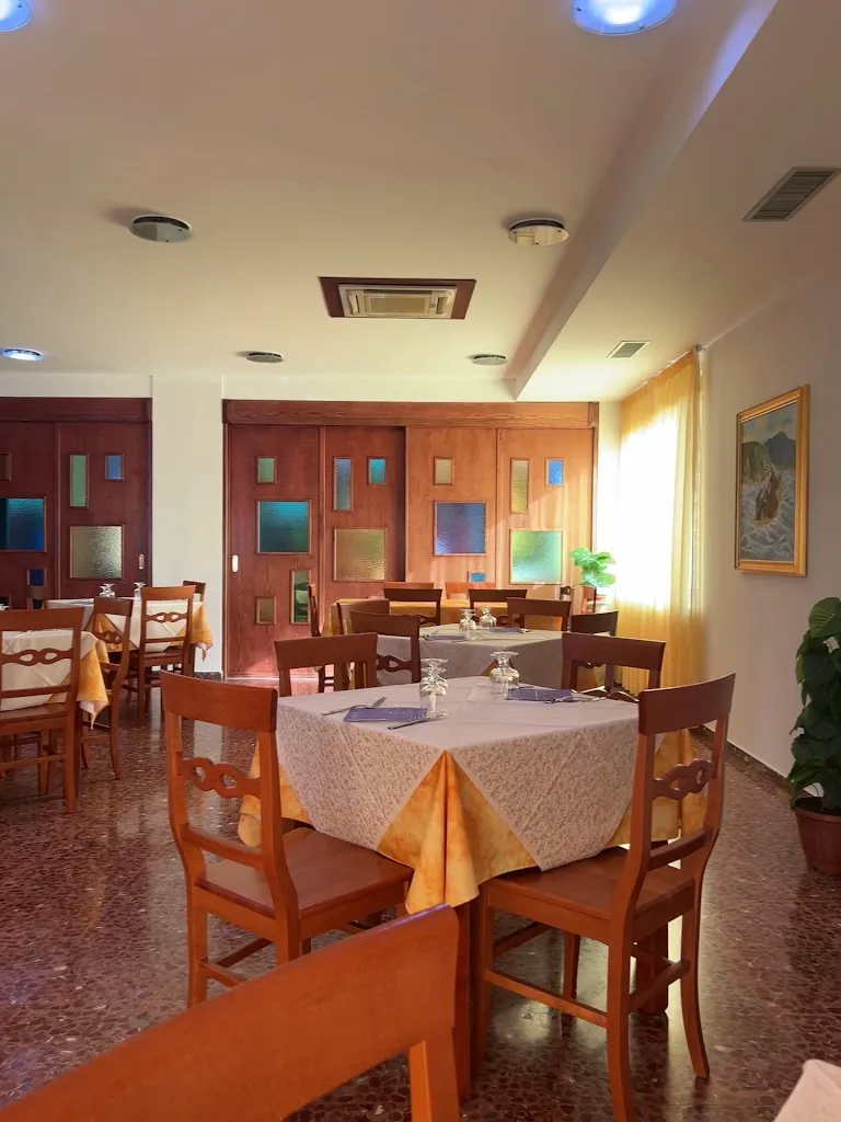 Lo svincolo restaurant in Falerna