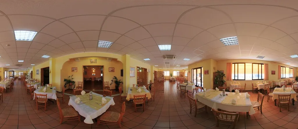 Ristorante Da Maurizio_Falerna_slider_image_1