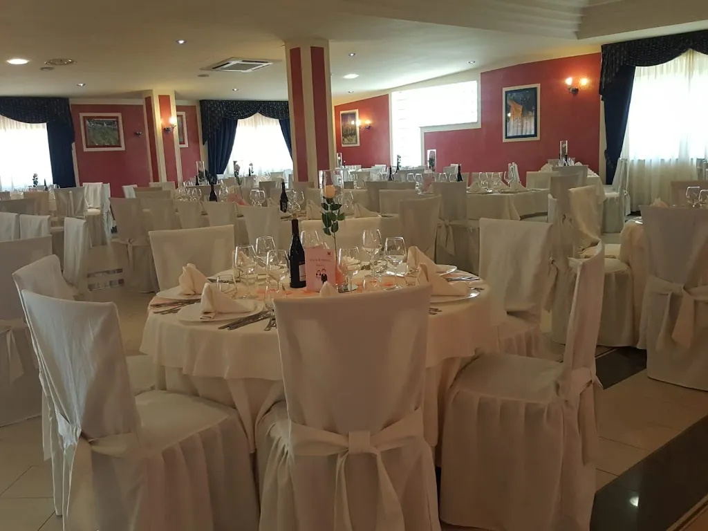Sala Ricevimenti Ristorante Il Capriolo restaurant in Figline Vegliaturo