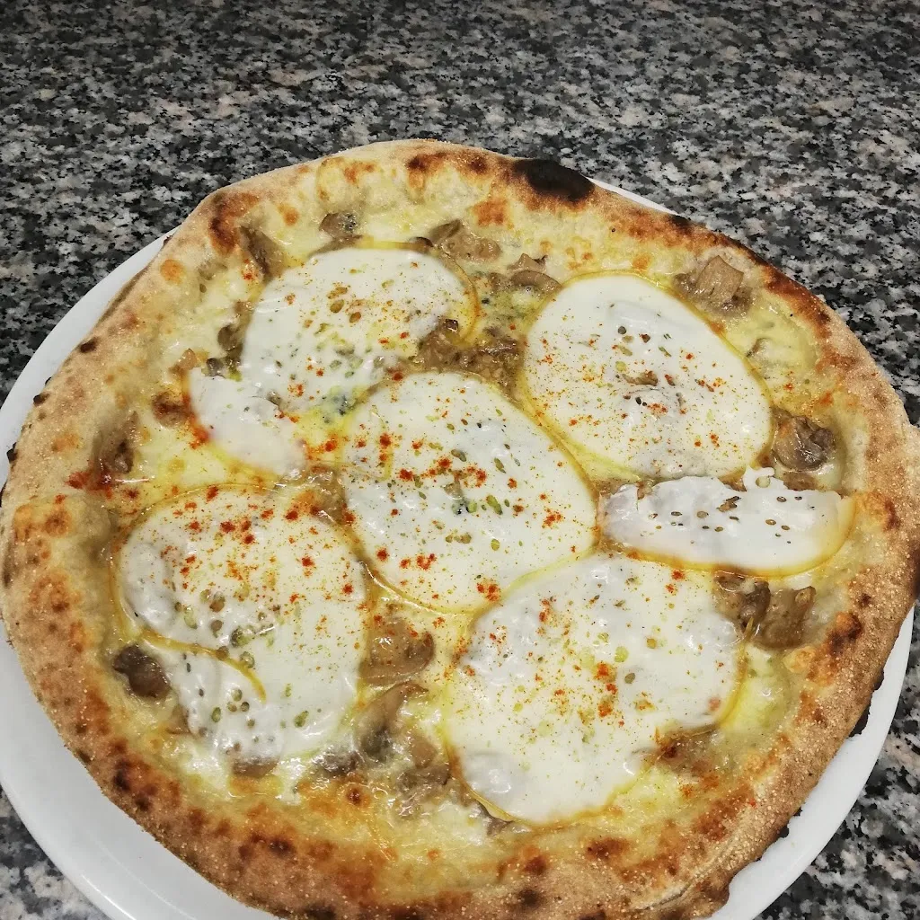 Bar Pizzeria LA PANTERA ROSA_Firmo_slider_image_1