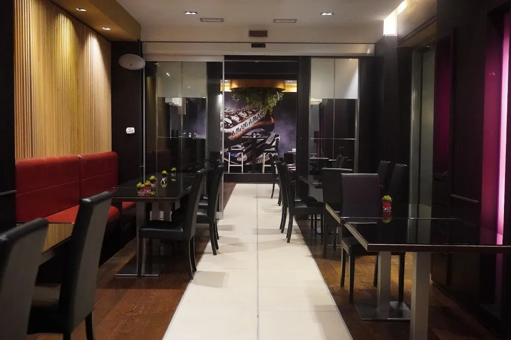 A Mano A Mano Ristorante Pinseria Italiana restaurant in Firmo