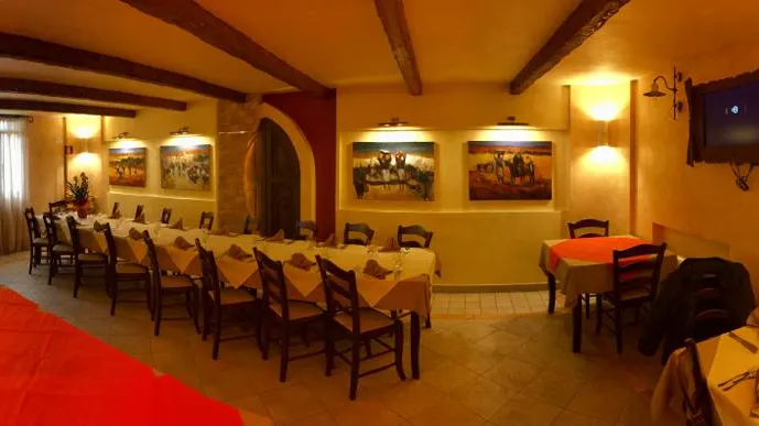 Ai Vecchi Tempi restaurant in Feroleto Antico