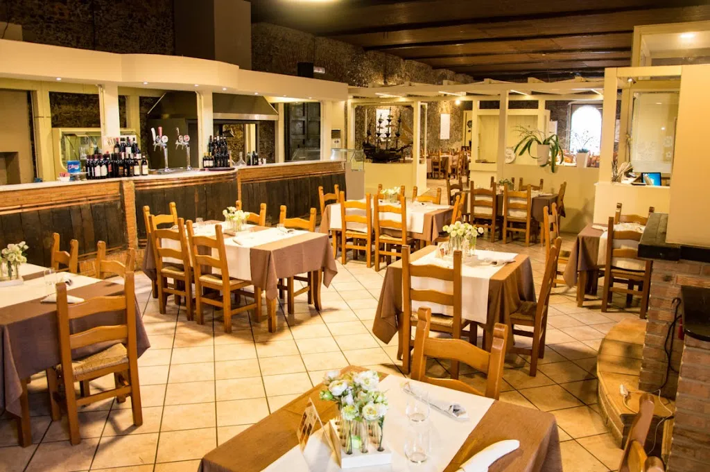 Ristorante Pizzeria Il Casale Country restaurant in Feroleto Antico