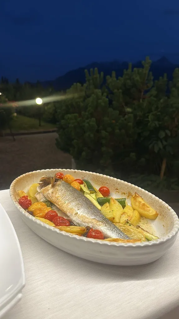 Abbas Ashkenani_Ristorante Amadeus - Ristorante di pesce a Cortina_Cortino_review
