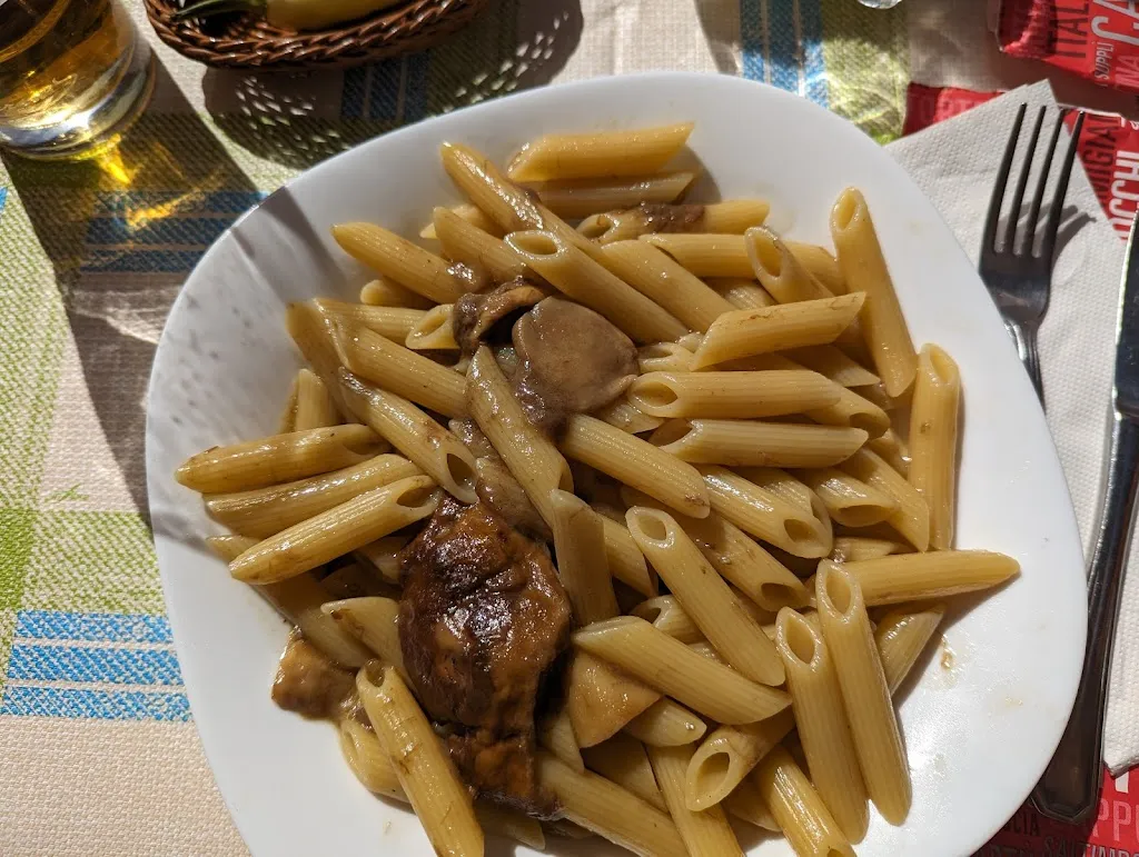 Mychajlo Kalicun _EL Costa Bar_Feroleto Antico_review