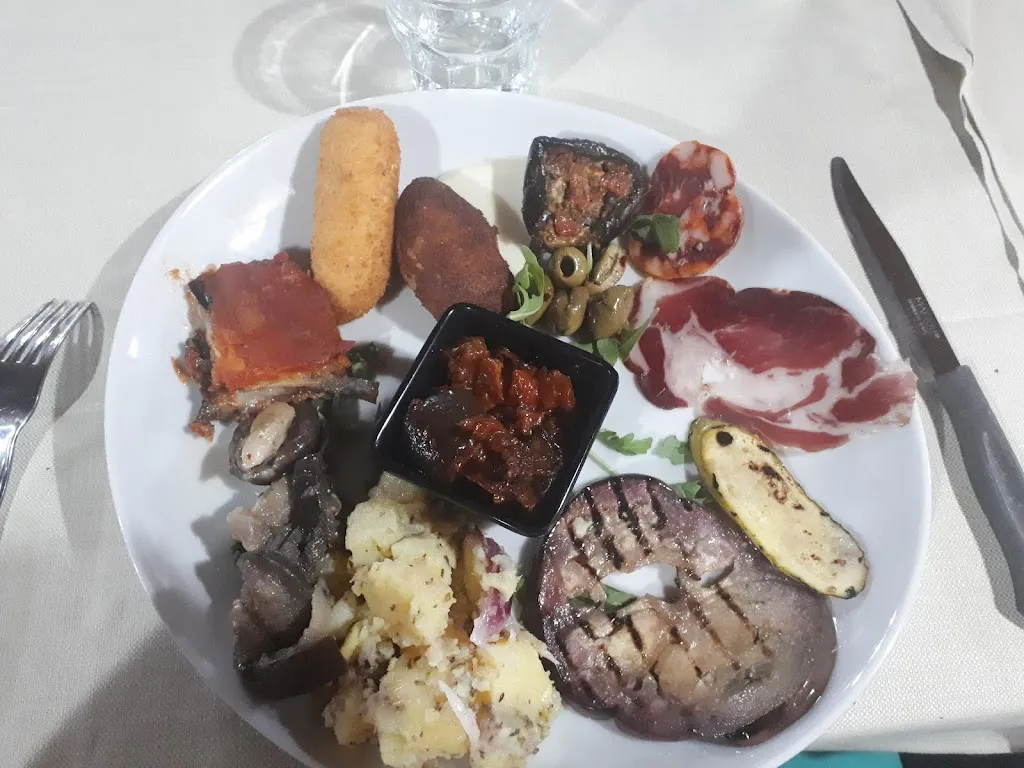 S. V._La Locanda Del Monaco_Feroleto Antico_review