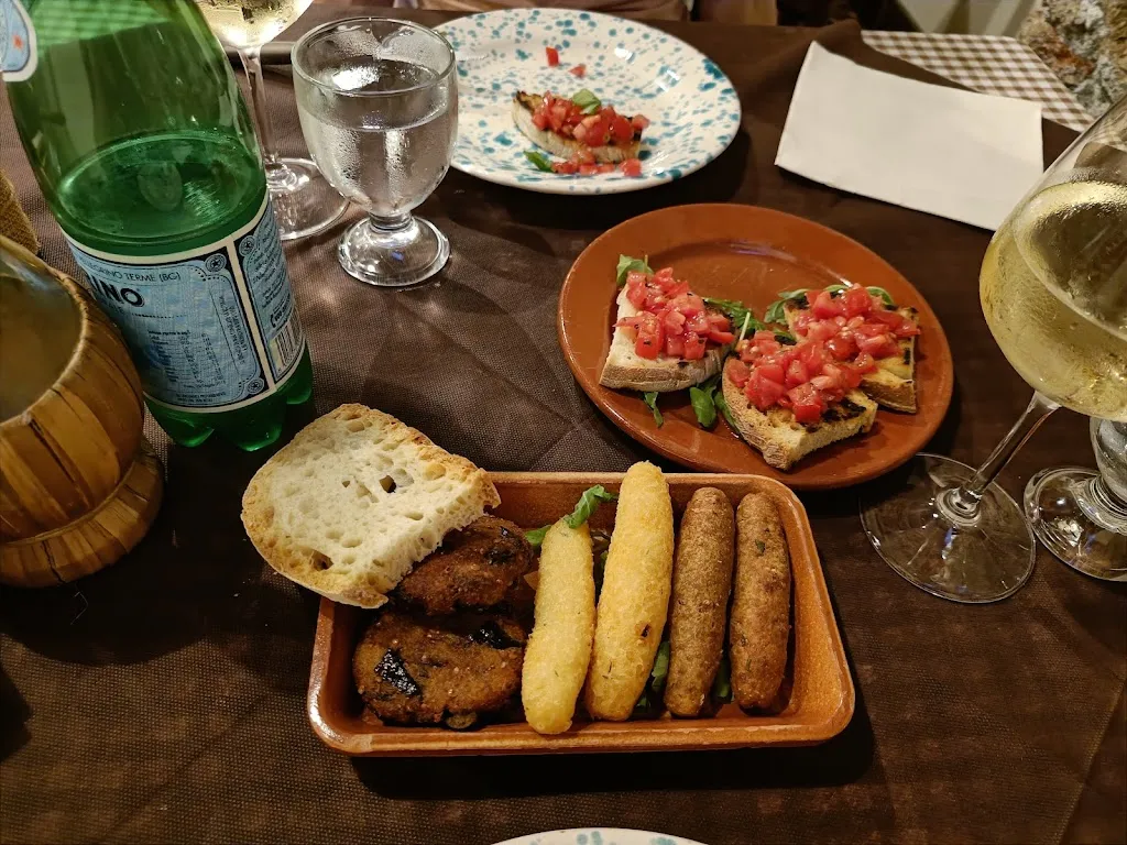 Eduard_Trattoria Tutti 'Ccà_Feroleto Antico_review