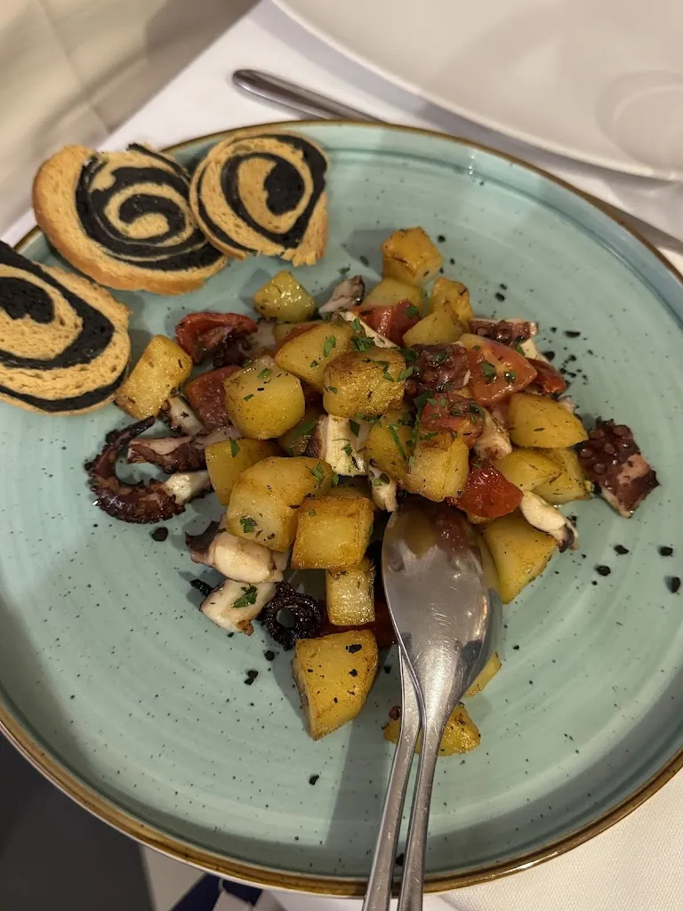 Stefano Pellegrino_Gli OstiNati_Fiumefreddo Bruzio_review