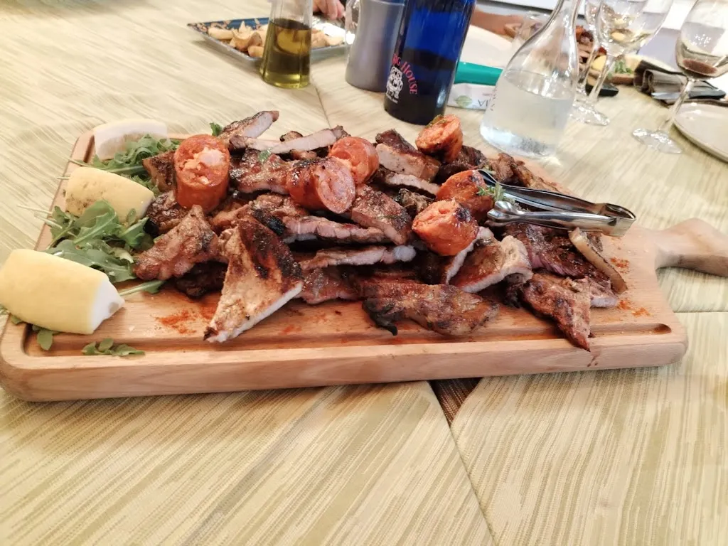 santina alo_The Big House of the Osti…nati_Fiumefreddo Bruzio_review