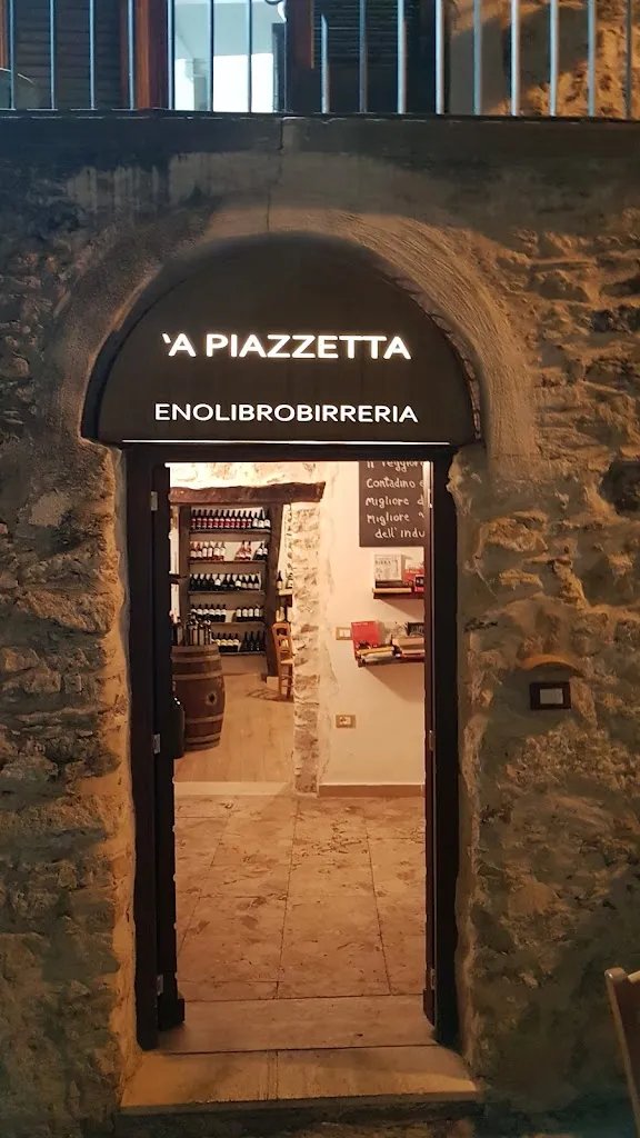 apiazzetta restaurant in Fiumefreddo Bruzio