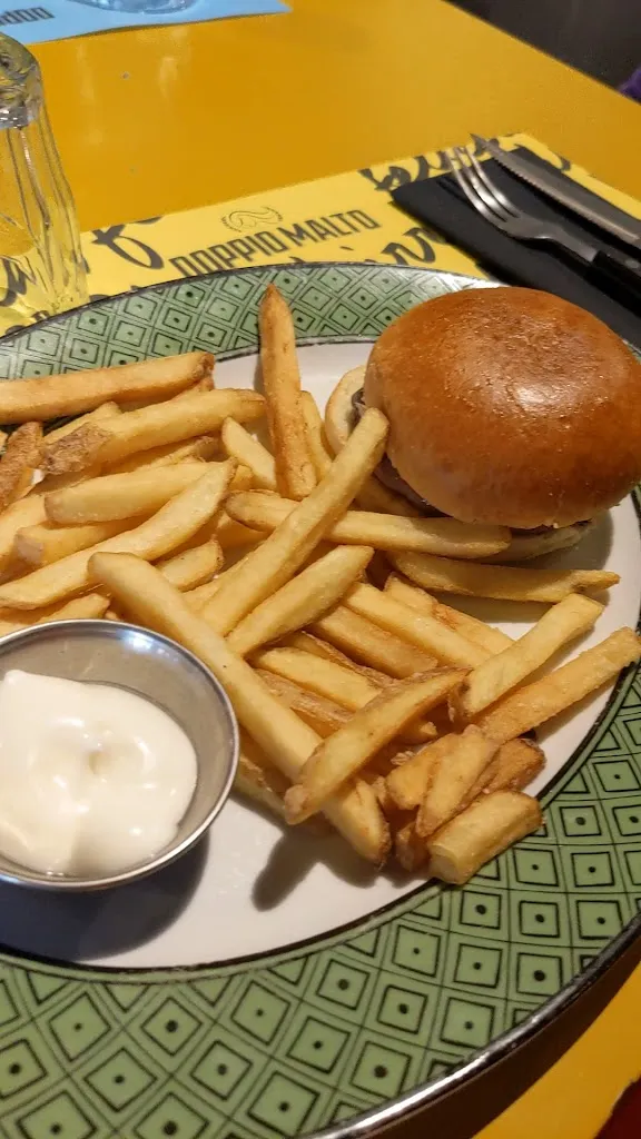 Doppio Malto Genova_Fiumara_slider_image_2