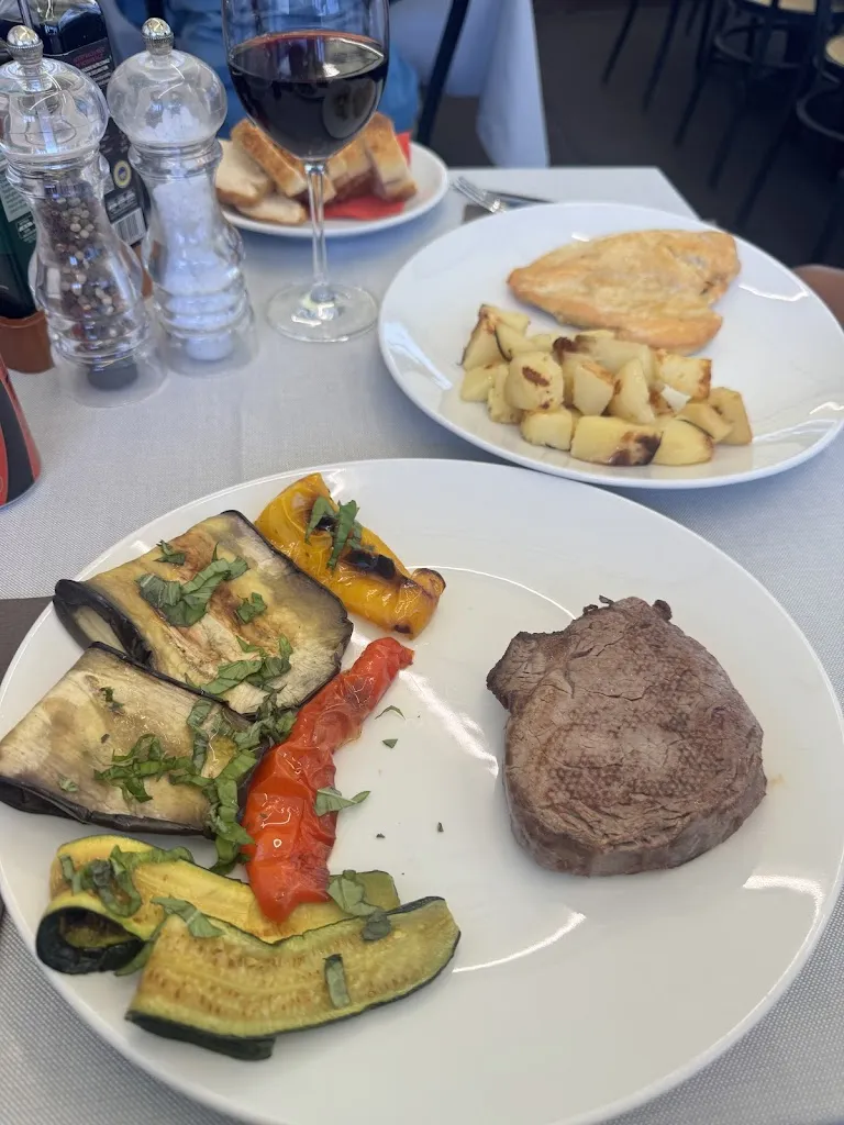 Stephanie Joanette_Pizzeria Porto Rotondo cortina_Cortino_review