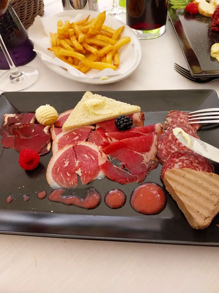 Menu_Restaurant Lake Scin_Cortino_image_6